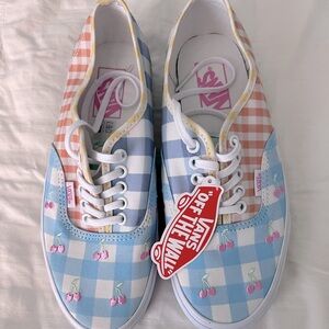 NWT Vans Authentic Gingham Block Cherry Checkered size women’s 8.5 men’s 7.0
